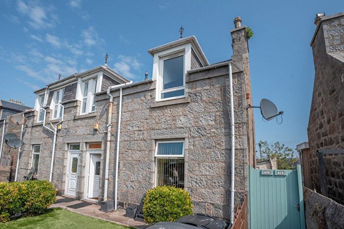 1 Bedroom Flat For Sale In Gladstone Place, Aberdeen, AB24