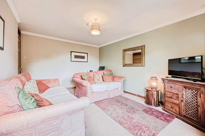 2 Bedroom Flat For Sale In Clarence Gardens, Hyndland, Glasgow, G11
