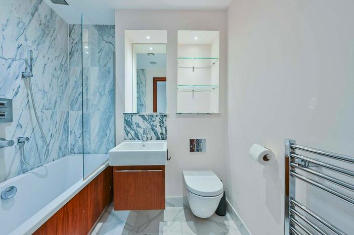 2 Bedroom Flat To Rent In Flat The Belvedere, Bloomsbury, London, WC1R