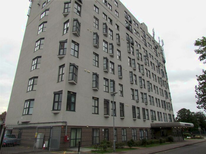 2 Bedroom Apartment To Rent In High Road, Chadwell Heath, Romford, RM6