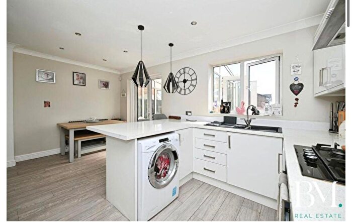 3 Bedroom Detached House To Rent In Chesterton Drive, Galley Common, Nuneaton, CV10