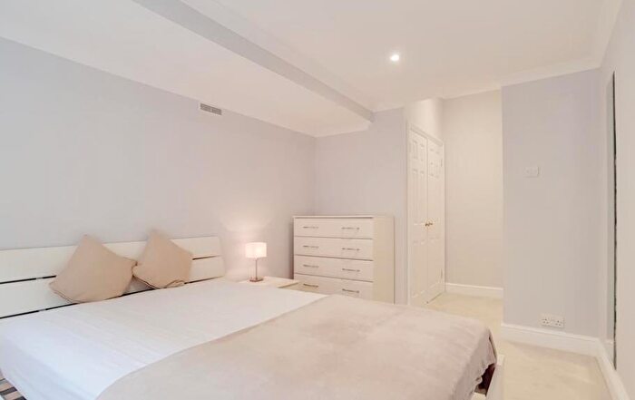 2 Bedroom Apartment To Rent In Allsop Place, Marylebone, London, NW1