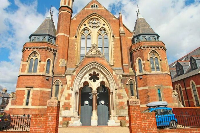 1 Bedroom Flat To Rent In Mundania Road, East Dulwich, London, SE22