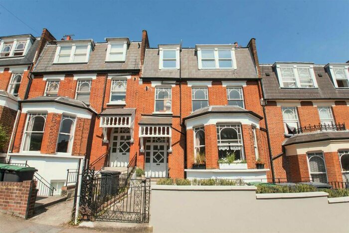 2 Bedroom Flat To Rent In Oakfield Road, Crouch End, N4