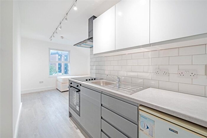 Studio To Rent In Harlesden Gardens, Harlesden, NW10