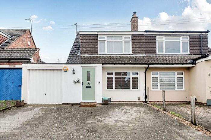 3 Bedroom Semi Detached House For Sale In Tyburn Lane, Westoning, MK45