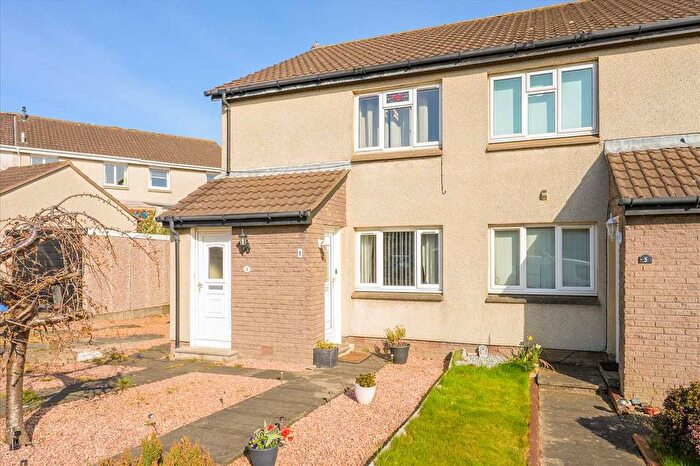 2 Bedroom Flat For Sale In Morlich Grove, Dalgety Bay, KY11