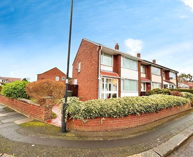 3 Bedroom Terraced House For Sale In Ravenswood Close, Forest Hall, Newcastle Upon Tyne, NE12
