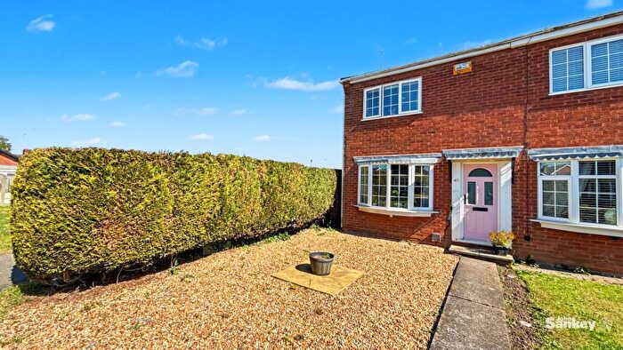 2 Bedroom End Of Terrace House For Sale In Rutland Close, Warsop, NG20