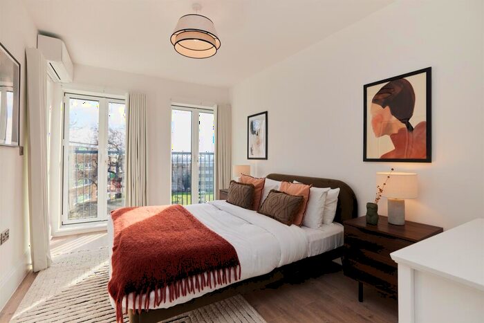 2 Bedroom Flat For Sale In Forty Lane, Wembley, HA9