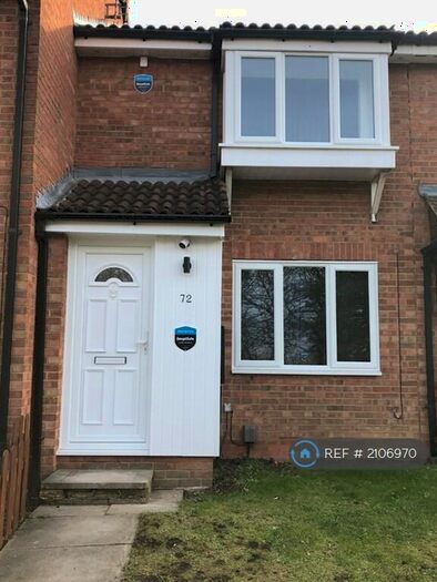 2 Bedroom Terraced House To Rent In Kestrel Way, Luton, LU4