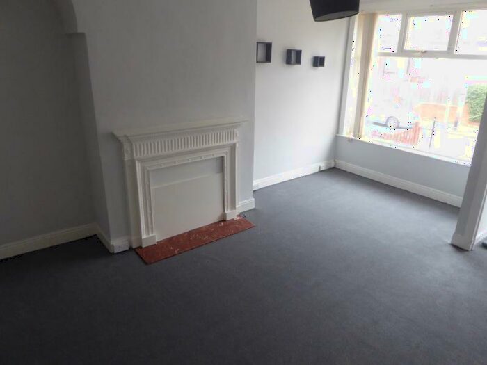 2 Bedroom Terraced House To Rent In Seaforth Mount, Harehills, LS9