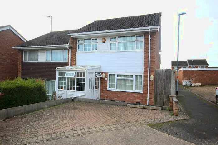 3 Bedroom Semi-Detached House To Rent In Pytchley Rise, Wellingborough, Northamptonshire., NN8