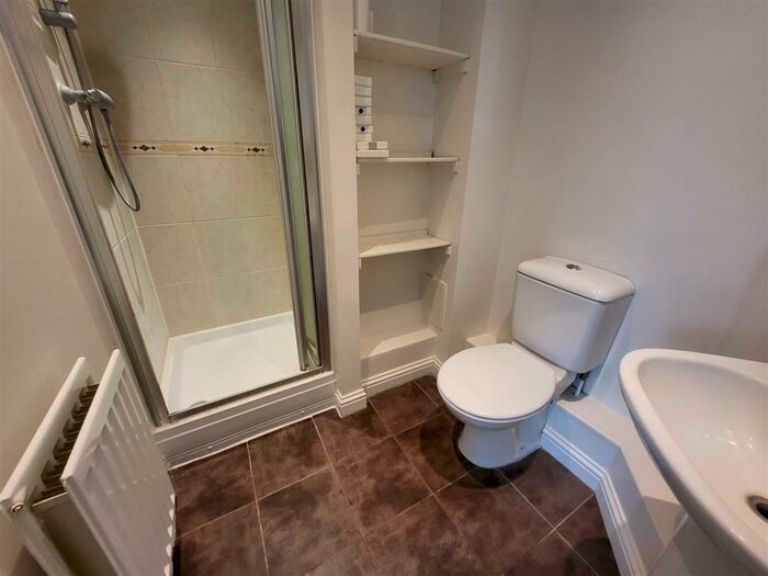 2 Bedroom Apartment To Rent In Buttery Mews, London, N14