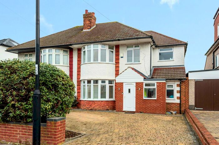 4 Bedroom Semi-Detached House To Rent In West Way, Croydon, CR0