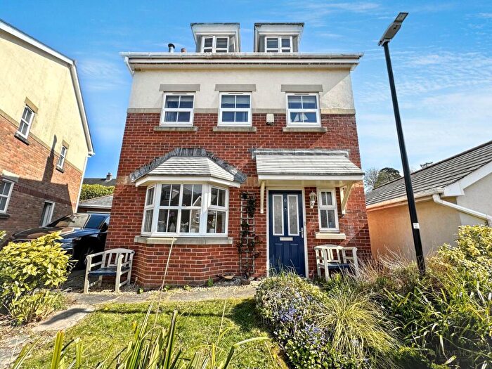 5 Bedroom Detached House For Sale In Weavers Court, Preston, PR3