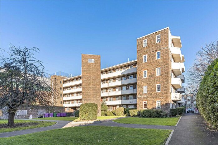 Studio For Sale In London Road, Thornton Heath, CR7