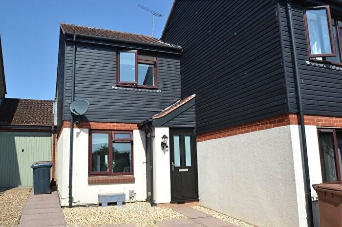 2 Bedroom End Of Terrace House For Sale In Motts Close, Watton At Stone, SG14