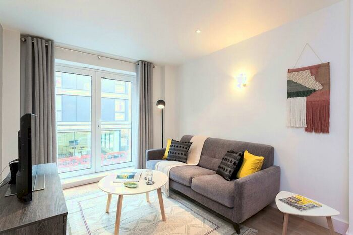 2 Bedroom Flat To Rent In Seward Street, Clerkenwell, EC1V