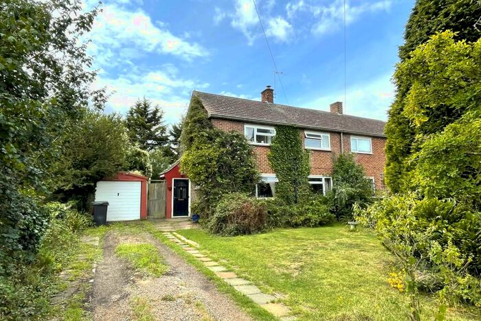 3 Bedroom Semi-Detached House For Sale In Tetsworth, Oxfordshire, OX9