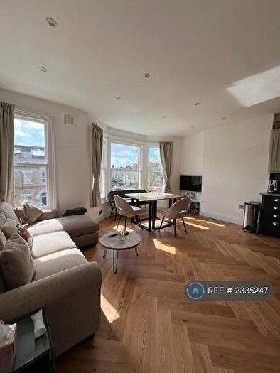3 Bedroom Flat To Rent In Agamemnon Road, London, NW6