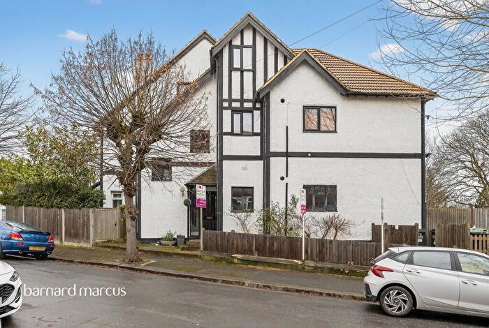 1 Bedroom Flat For Sale In Blenheim Crescent, South Croydon, CR2