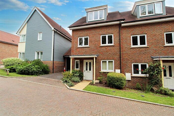 4 Bedroom Semi-Detached House To Rent In Knox Road, Haywards Heath, RH17