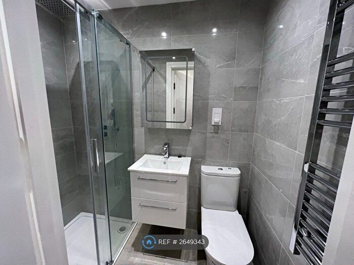 1 Bedroom Flat To Rent In Cordwallis Road, Maidenhead, SL6