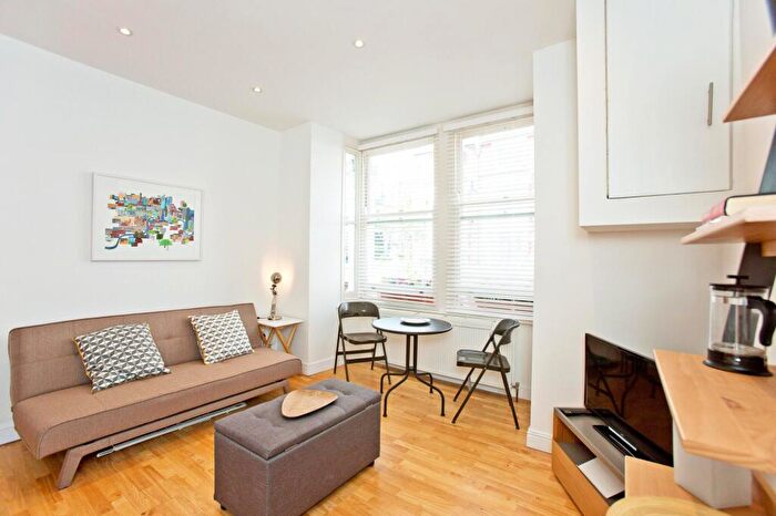 1 Bedroom Flat To Rent In Calabria Road, London, N5