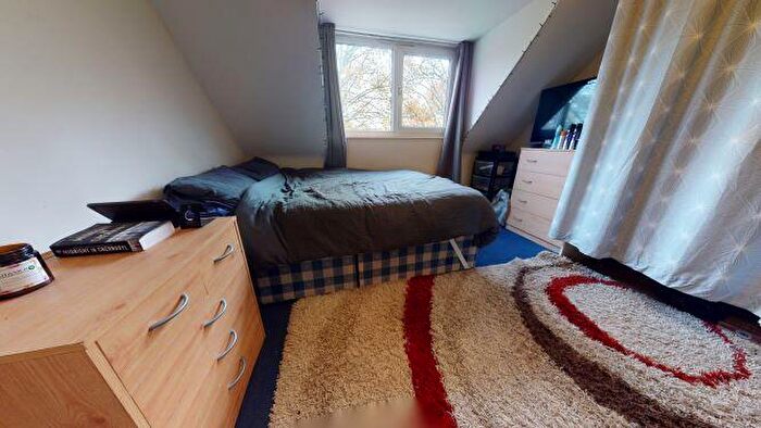 1 Bedroom Flat To Rent In Otley Road, Headingley, Leeds, LS16