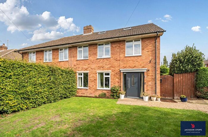 4 Bedroom Semi-Detached House For Sale In Drakeloe Close, Woburn, Bedfordshire, MK17