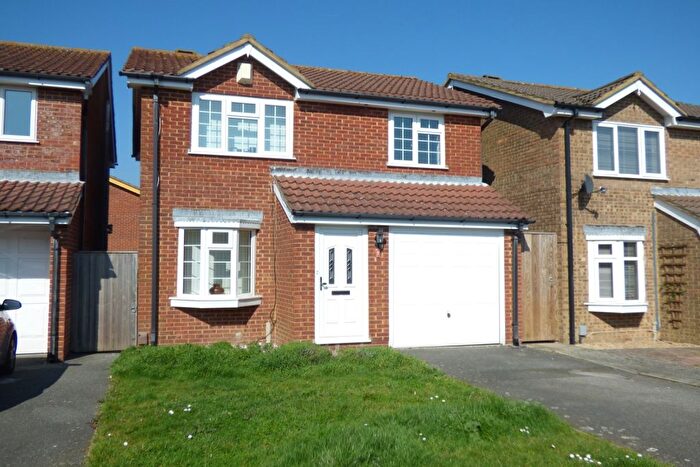 3 Bedroom Detached House To Rent In Naseby Avenue, Cheriton, Folkestone, Kent, CT20