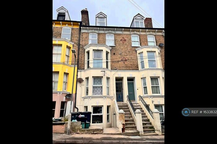 1 Bedroom Flat To Rent In Templar Street, Dover, CT17