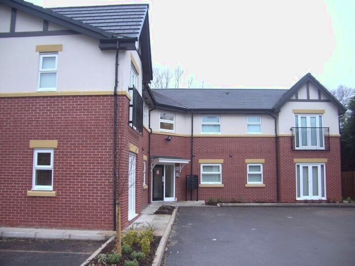 2 Bedroom Flat To Rent In The Groves, Wigan Road, Ashton In Makerfield, Wigan WN4