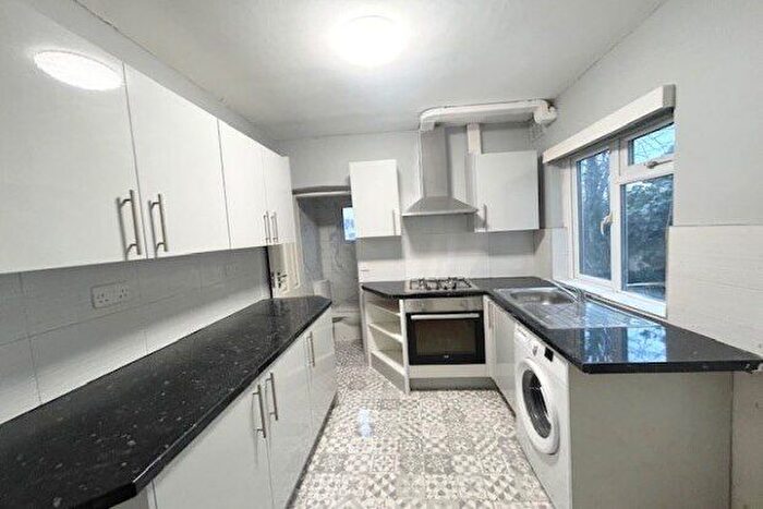 3 Bedroom Property To Rent In London Road, Grays, RM20
