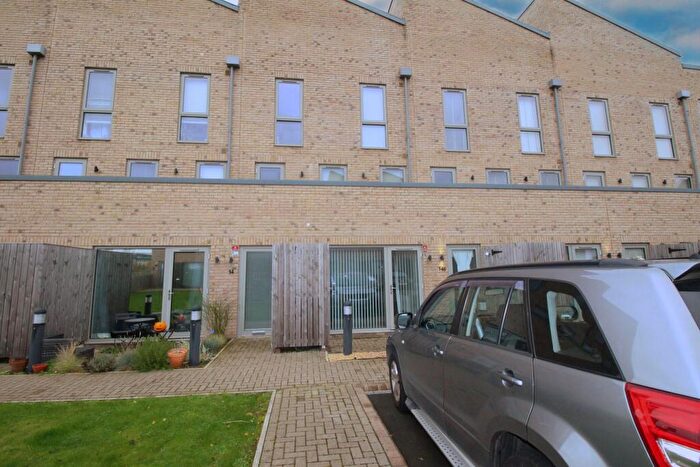 2 Bedroom Town House To Rent In Lescar Road, Waverley, Rotherham, S60