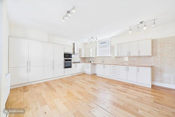 3 Bedroom End Of Terrace House For Sale In West Street, St. Ives, Cambridgeshire, PE27