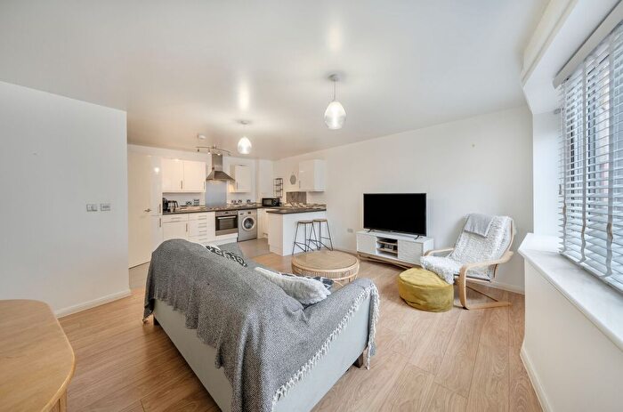 1 Bedroom Flat For Sale In Orchard Court, Bell Green, London, SE26