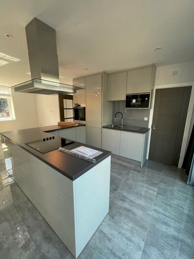 2 Bedroom House To Rent In Maida Avenue, Chingford, London, E4