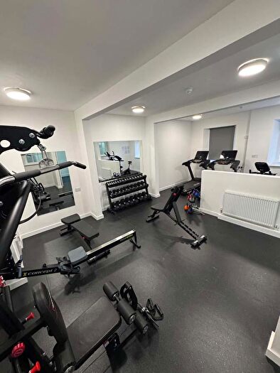 1 Bedroom Private Hall To Rent In Fenham Hall Drive, Newcastle Upon Tyne, NE4