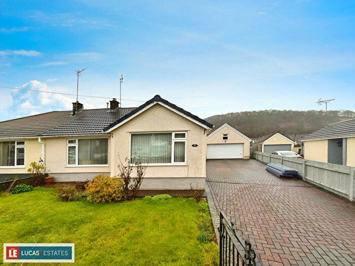 3 Bedroom Semi-Detached Bungalow For Sale In Pantglas, Llanbradach, Caerphilly, CF83