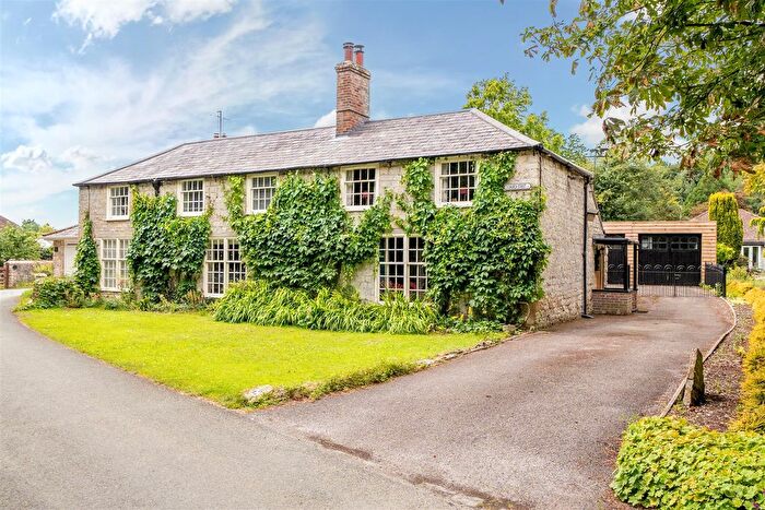 4 Bedroom Detached House For Sale In Church Street, Weymouth, DT3