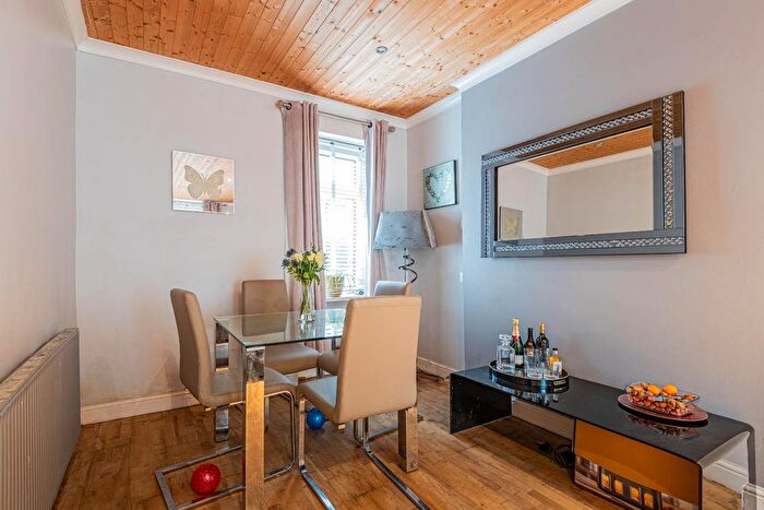 3 Bedroom End Of Terrace House For Sale In Charlotte Street, Penarth, CF64