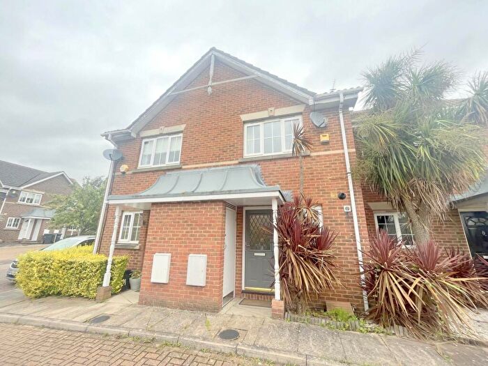 2 Bedroom Terraced House To Rent In Higgins Road, Cheshunt, EN7