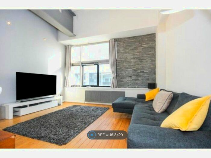 2 Bedroom Flat To Rent In Luna Street, Manchester, M4