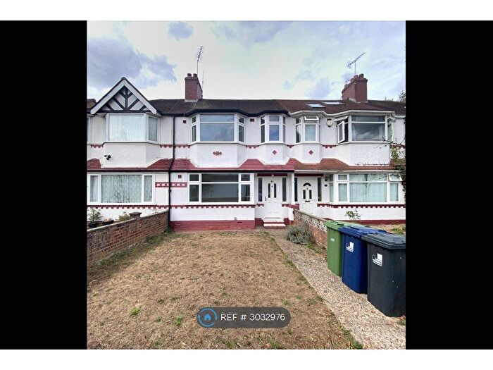 3 Bedroom Terraced House To Rent In Cleveley Crescent, London, W5