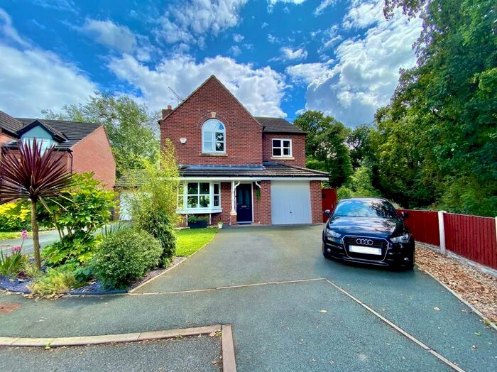 4 Bedroom Detached House For Sale In Winston Way, Penley, LL13