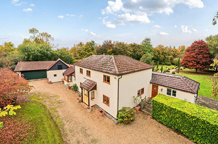 4 Bedroom Detached House For Sale In Silfield, Wymondham, Norfolk, NR18