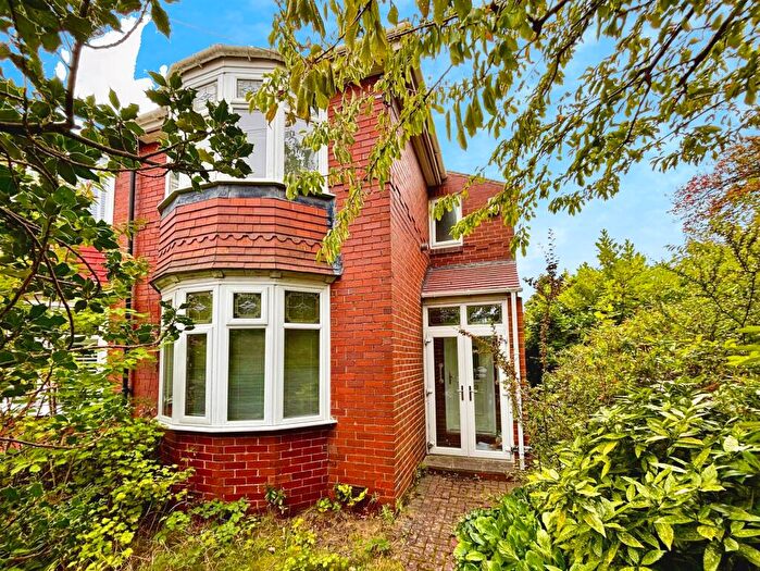 2 Bedroom Semi-Detached House For Sale In Holm Green, West Monkseaton, NE25