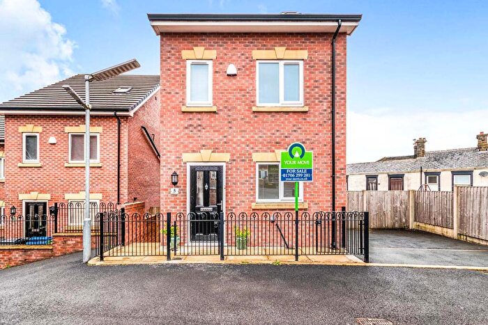 3 Bedroom Detached House For Sale In Parkfield Court, Oldham, Greater Manchester, OL4